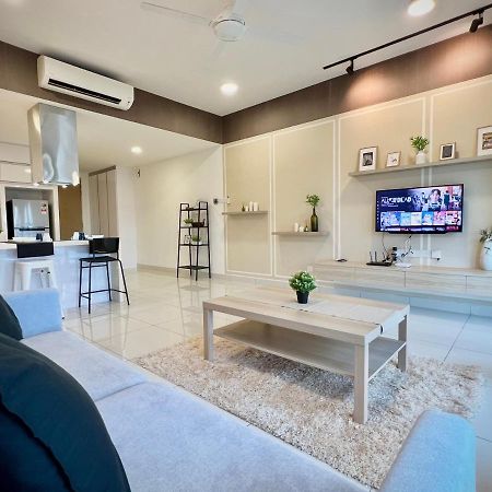 Royale Cottage Midvalley Netflix Pools 4 Pax Johor Bahru Eksteriør bilde