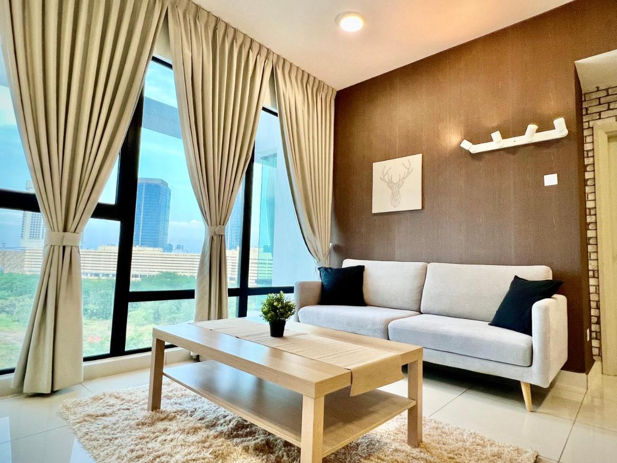 Royale Cottage Midvalley Netflix Pools 4 Pax Johor Bahru Eksteriør bilde