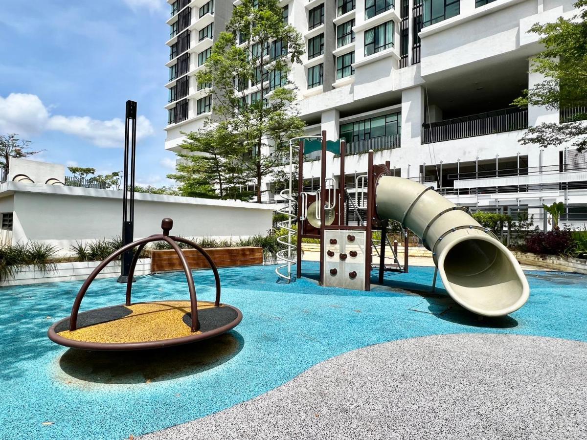 Royale Cottage Midvalley Netflix Pools 4 Pax Johor Bahru Eksteriør bilde
